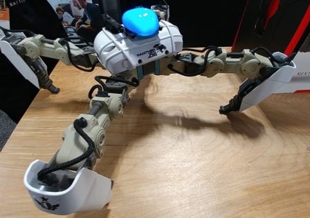 Mekamon-Android-Robot