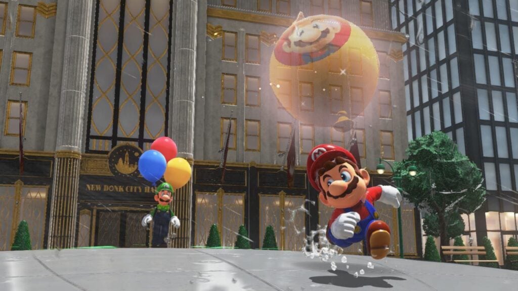 Feature image for our Super Mario Odyssey Android news piece. It shows a screenshot from Super Mario Odyssey with Mario running away from Luigi in New Donk City.